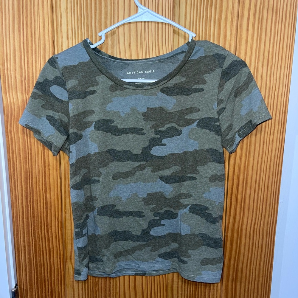 American Eagle size S, camo crop top